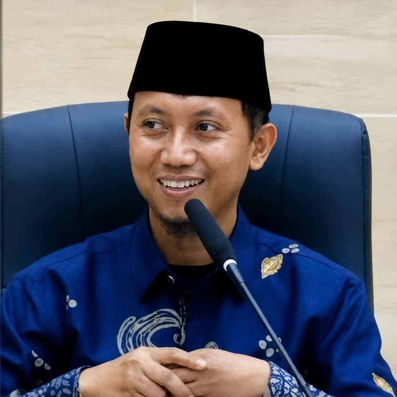 Ustadz Ammi Nur Baits